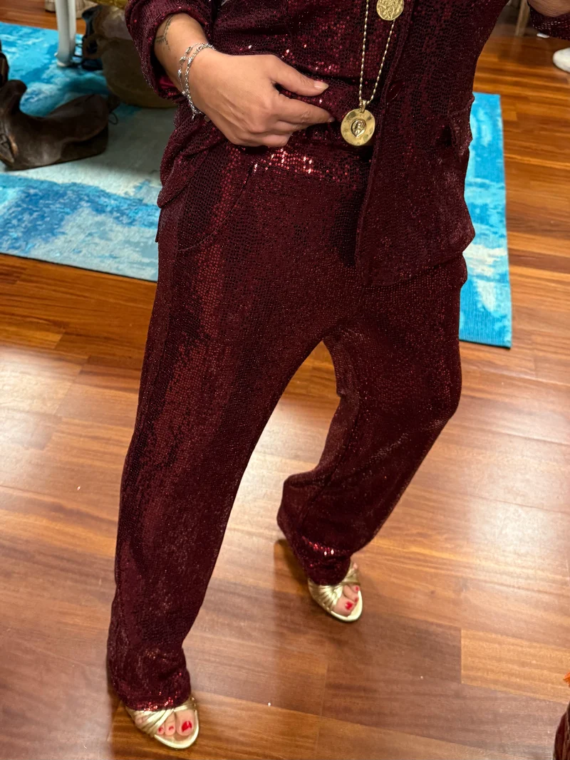 PANTALÓN BRILLÓ GRANATE CLAS