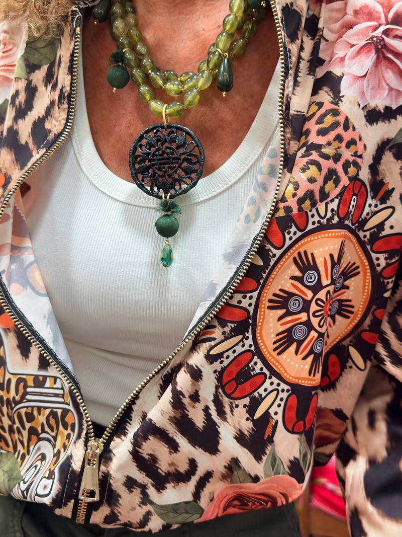 COLLAR ASÍAN