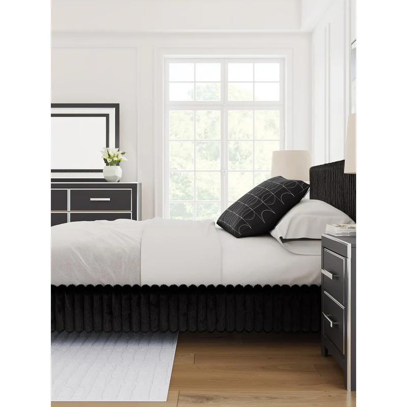 Signature Design by Ashley Zuraleus PCB3380-31 Six Drawer Dresser