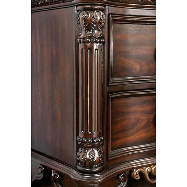 Furniture of America Menodora 5-Drawer Chest CM7311C