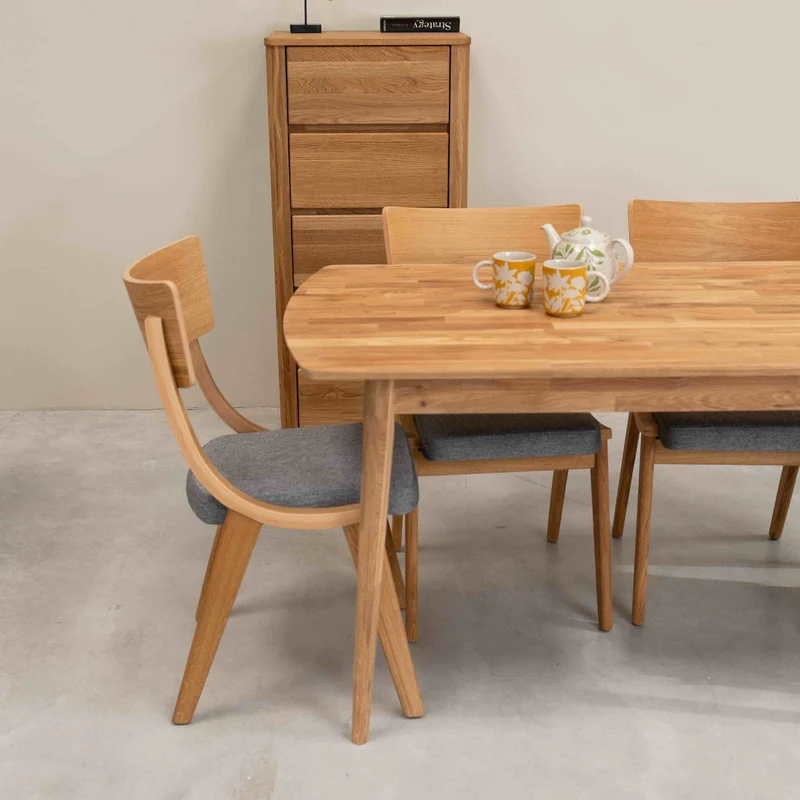 Scandi 1 solid oak rectangular dining table | NordicStory