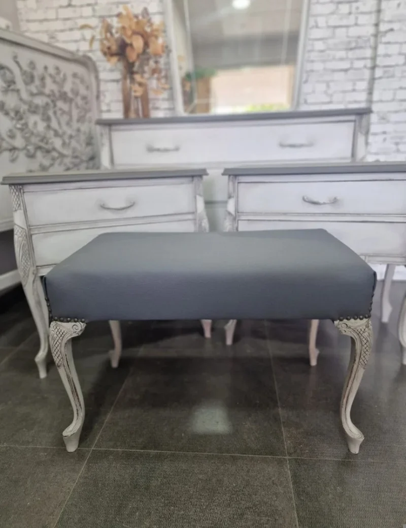 Conjunto de Dormitorio Blanco Envejecido y Gris