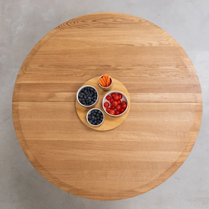 Round extendable dining table in solid oak Carmen | NordicStory