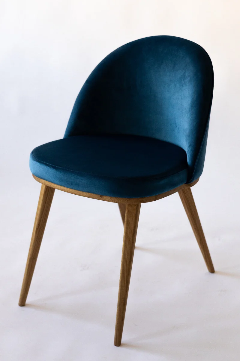 Pack of 2 or 4 Clara Dining Chairs, Solid Oak Wood Frame, Upholstered in Monako Blue | NordicStory