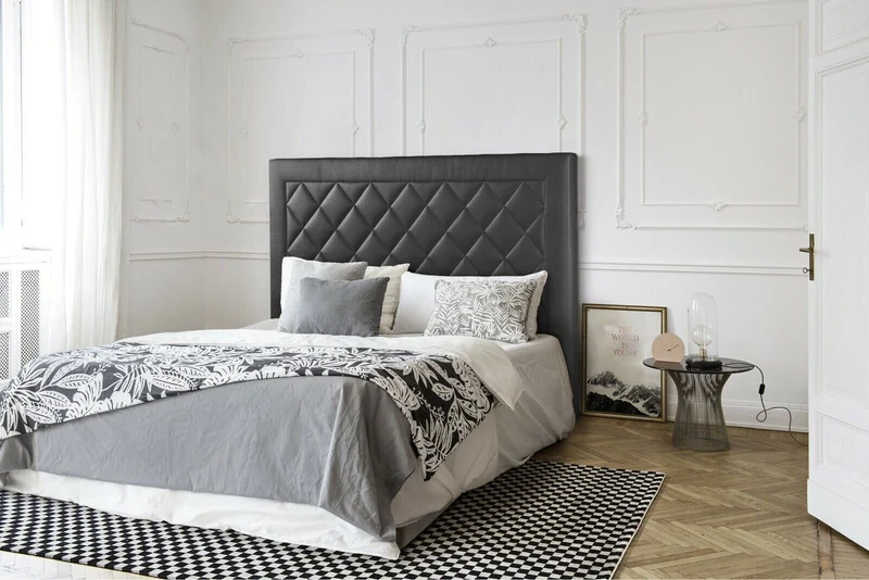 Monaco. Cabecero de Cama en Polipiel. 117 cm de alto (para 135 o 150)