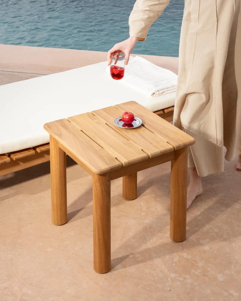 Mesa auxiliar exterior Raggio