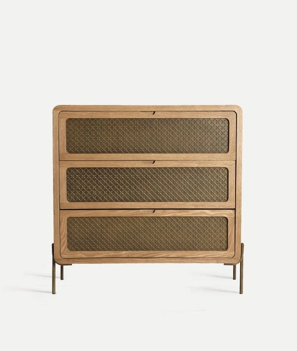 Nevoy chest of drawers