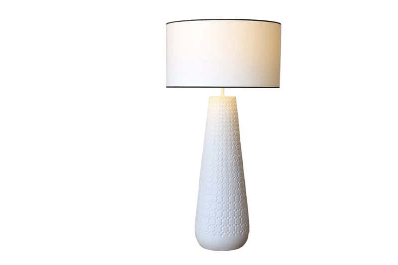 Claudia Lamp