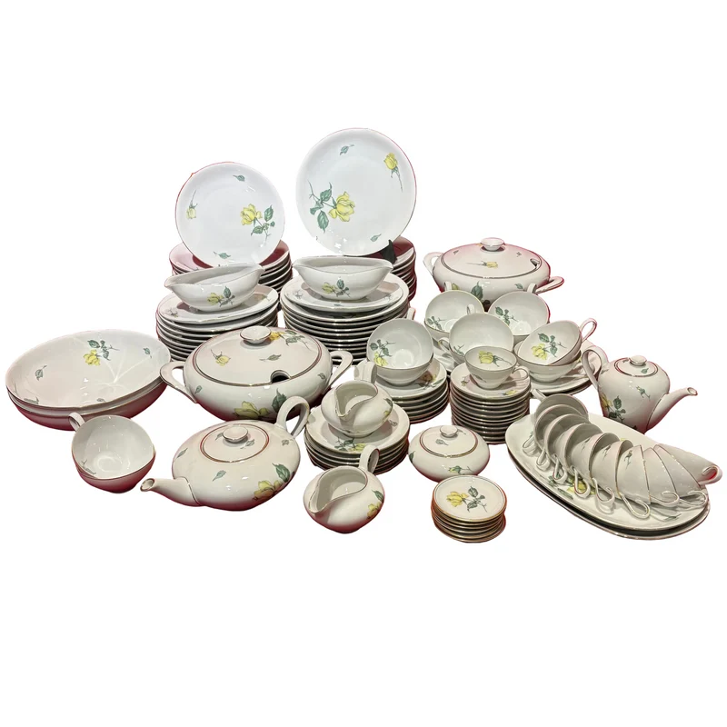 Juego de porcelana para 10 personas con borde dorado Krister Germany KPM ´Flores amarillas`