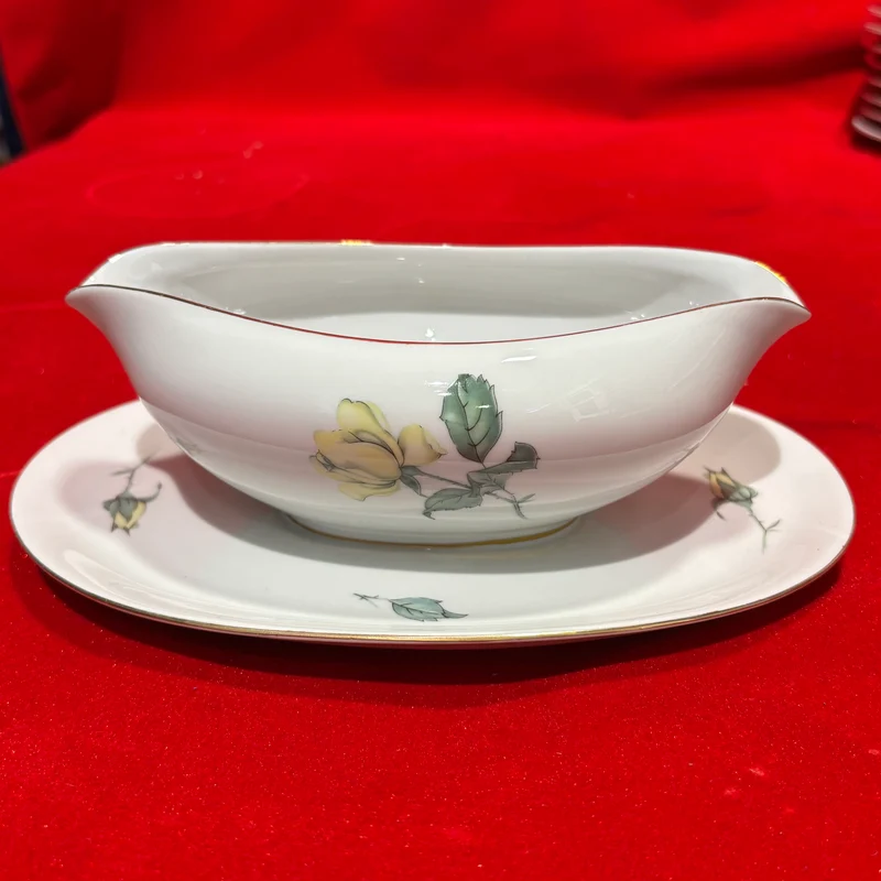 Juego de porcelana para 10 personas con borde dorado Krister Germany KPM ´Flores amarillas`