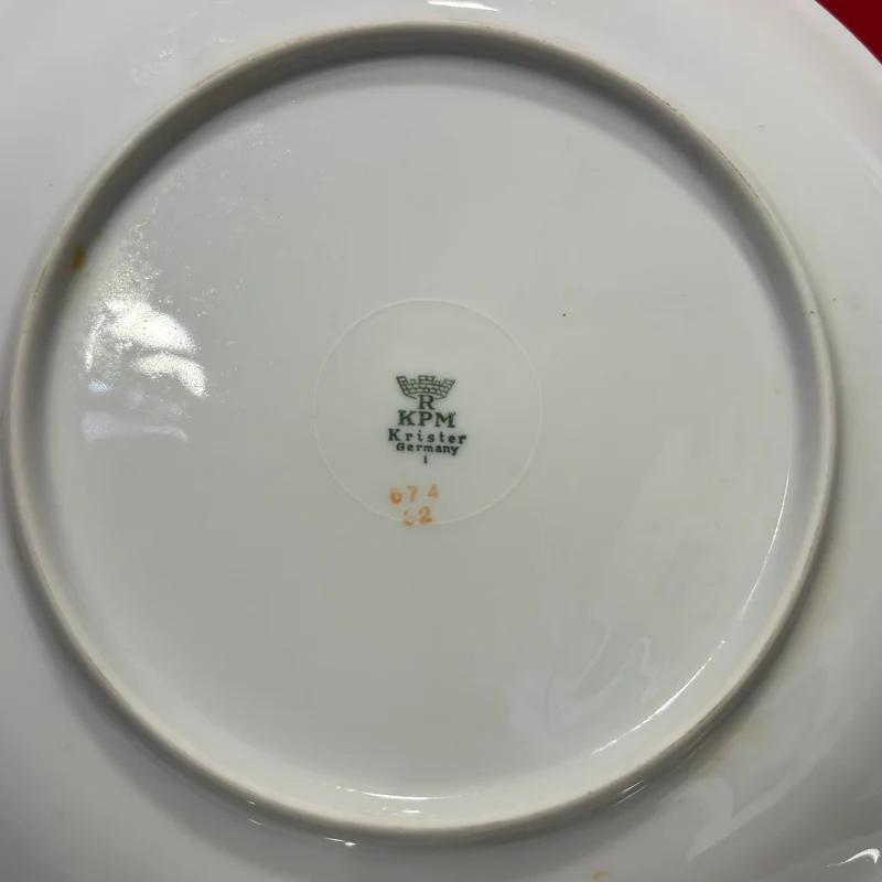 Juego de porcelana para 10 personas con borde dorado Krister Germany KPM ´Flores amarillas`