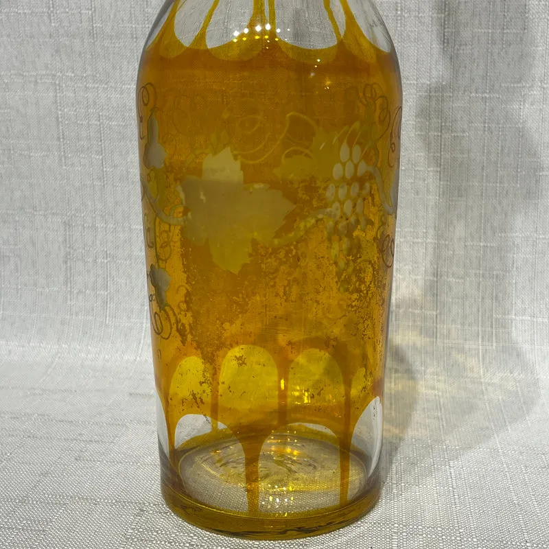 Botella francesa de vidrio tallado en ácido diseño de vid y racimos de uva