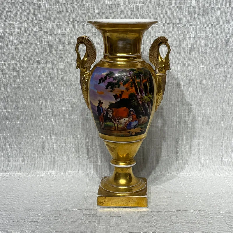 Ánfora francesa decorativa de porcelana pintada a mano con escenas pastorales
