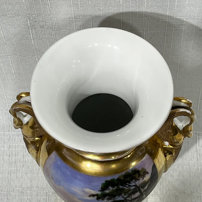 Ánfora francesa decorativa de porcelana pintada a mano con escenas pastorales