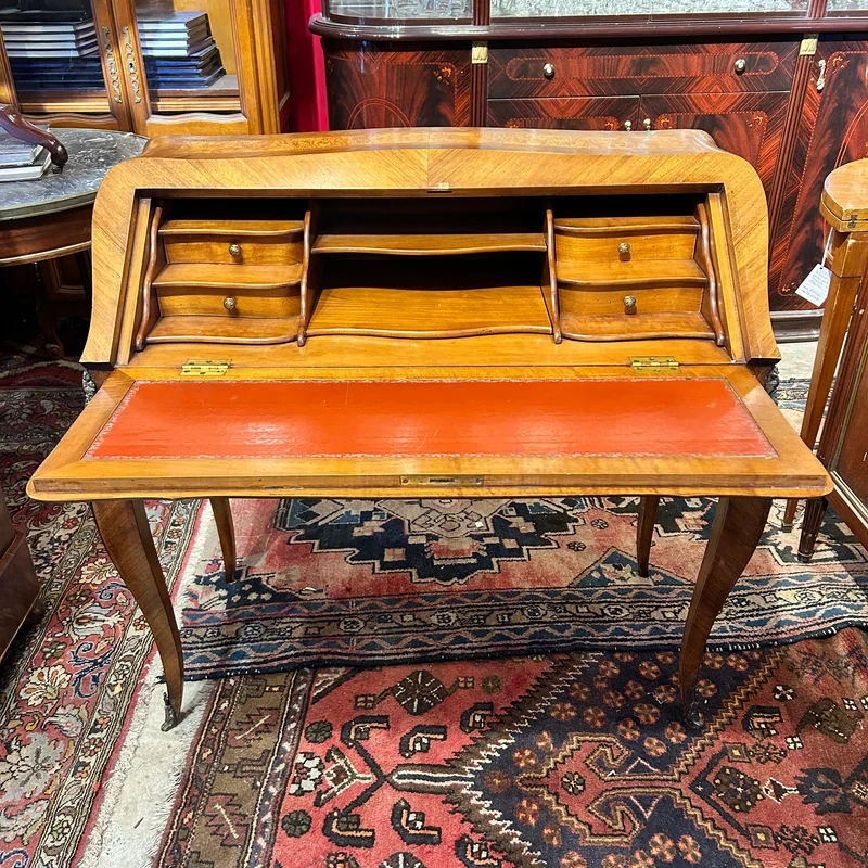 Secretaire francés en nogal estilo Luis XV fines s.XIX