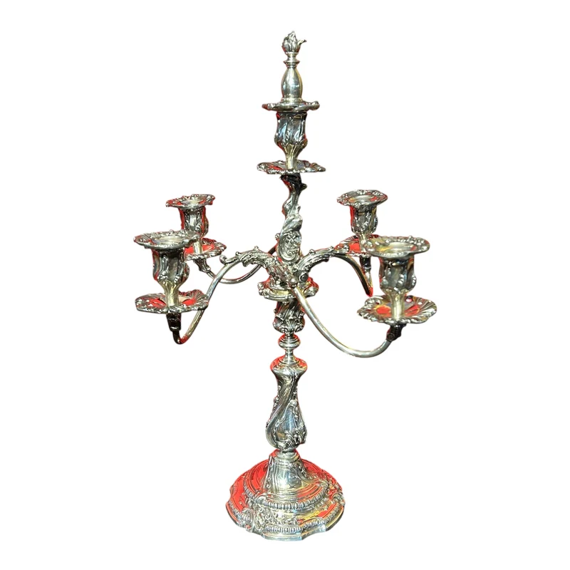 Candelabro de una y cinco luces de plaqué inglés Reed & Barton estilo barroco fines s.XIX