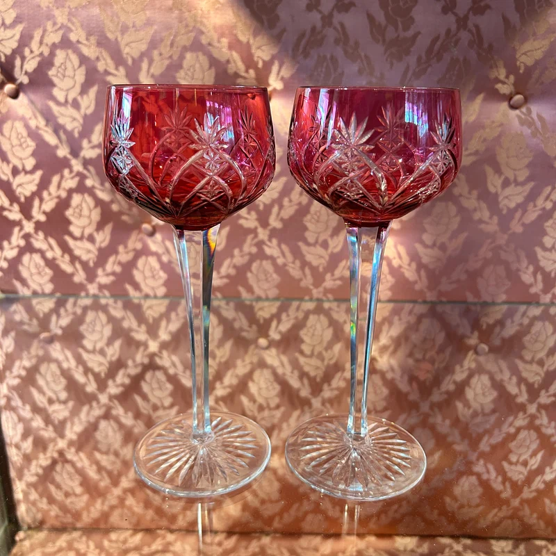 Juego de seis copas alemanas de cristal cortado color rubí s.XX