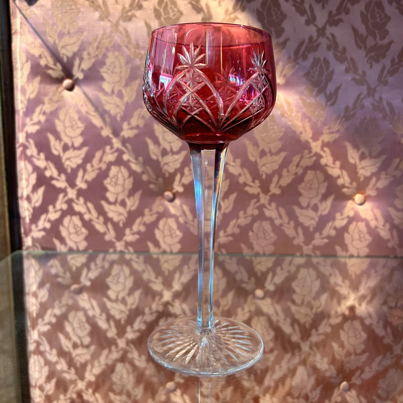 Juego de seis copas alemanas de cristal cortado color rubí s.XX