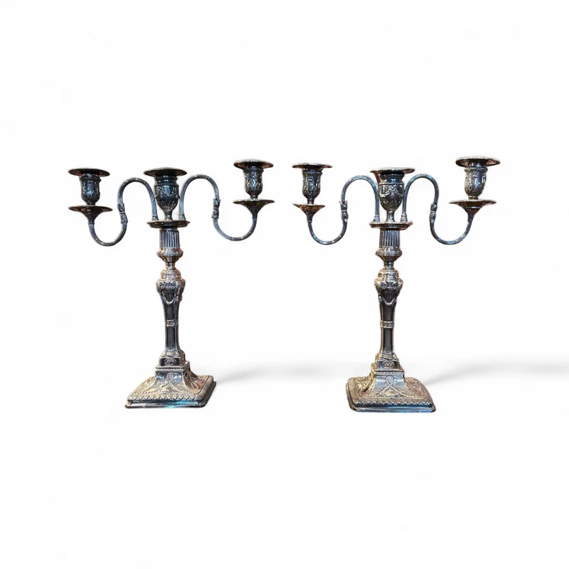 Par de Candelabros franceses de una y tres luces en plaqué estilo Restauración mitad s.XX