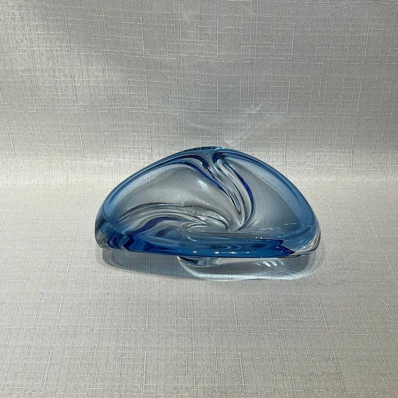 Vide-poche francés de cristal diseño espiral azul belga años 70