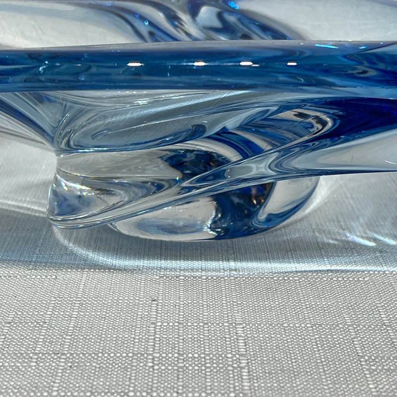 Vide-poche francés de cristal diseño espiral azul belga años 70