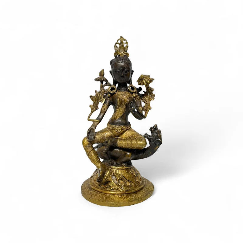 Figura tibetana de Bodhisattva Tara en bronce dorado y café fines s.XIX