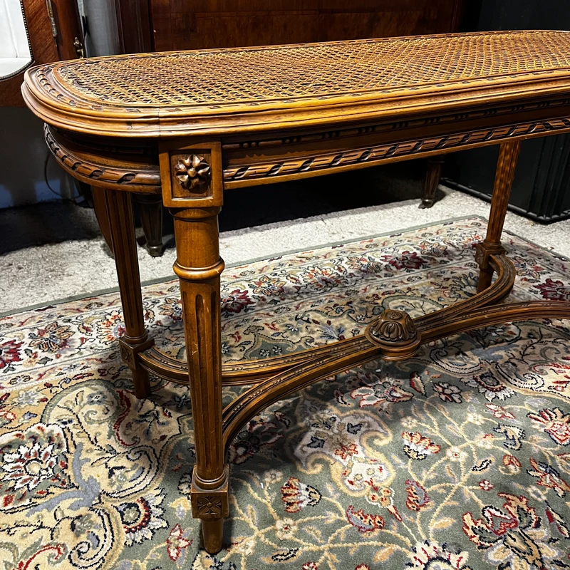 Banqueta de piano en madera natural con rejilla, estilo Luis XVI