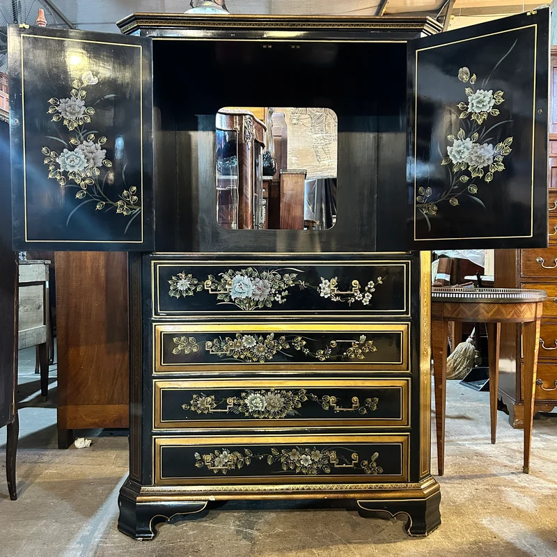Mueble aparador bar chino lacado negro imitación laca china, pájaros y flores