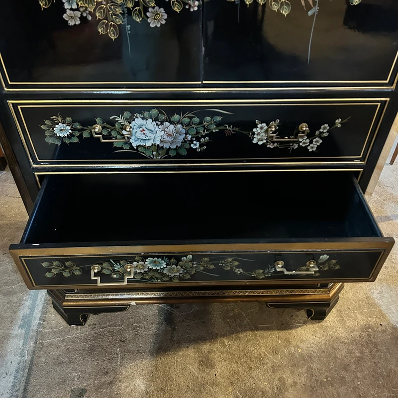 Mueble aparador bar chino lacado negro imitación laca china, pájaros y flores