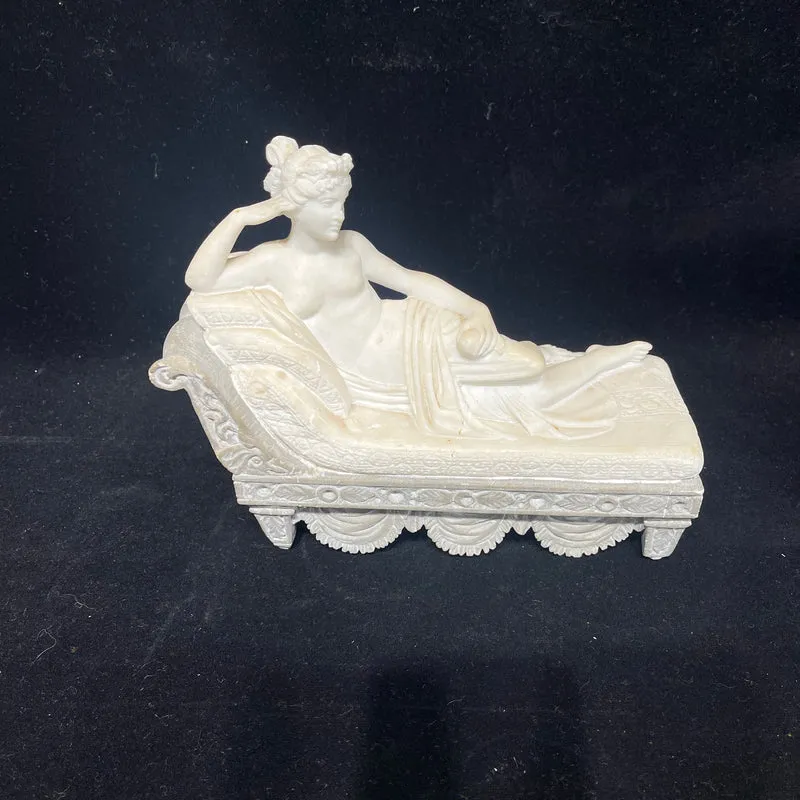 Estatuilla de Pauline Bonaparte como Venus Victrix inspirada en el escultor Antonio Canova