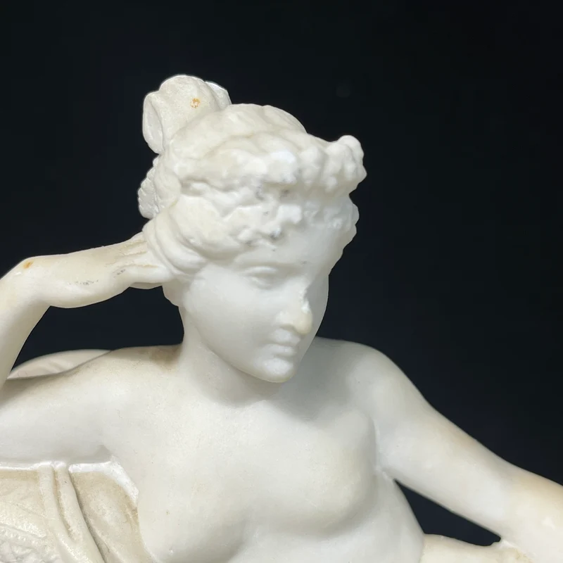 Estatuilla de Pauline Bonaparte como Venus Victrix inspirada en el escultor Antonio Canova