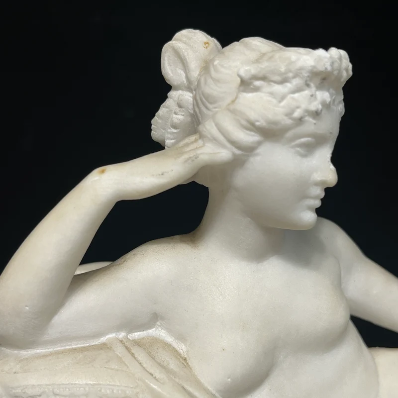 Estatuilla de Pauline Bonaparte como Venus Victrix inspirada en el escultor Antonio Canova