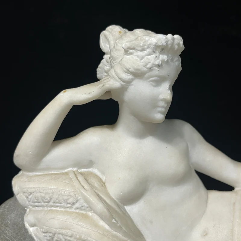 Estatuilla de Pauline Bonaparte como Venus Victrix inspirada en el escultor Antonio Canova