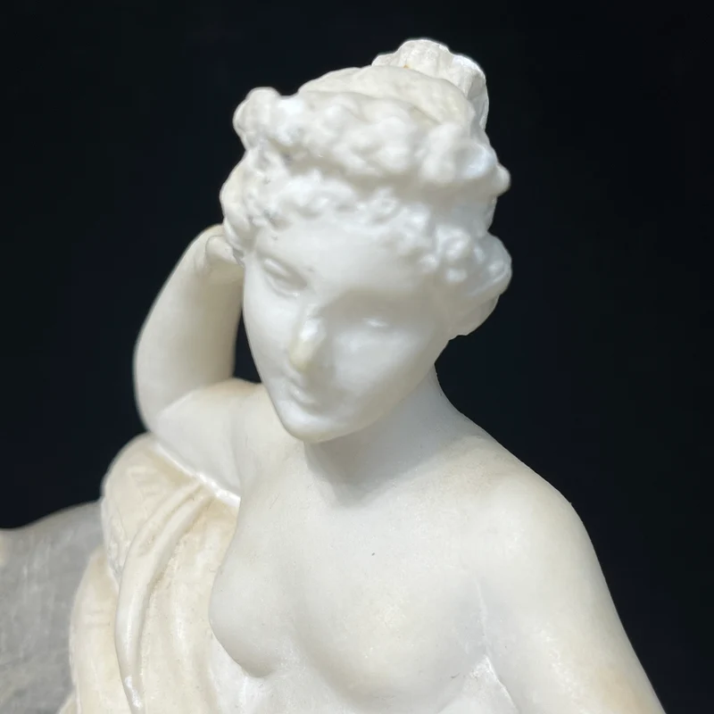 Estatuilla de Pauline Bonaparte como Venus Victrix inspirada en el escultor Antonio Canova
