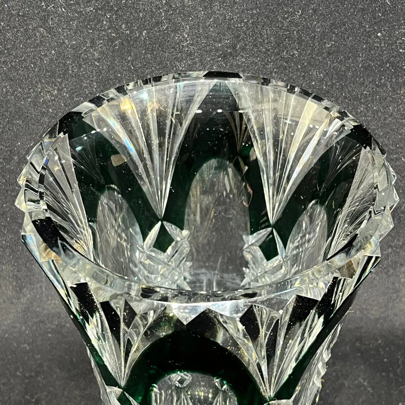 Jarrón de cristal belga Val Saint Lambert tallado diseño geométrico transparente y verde