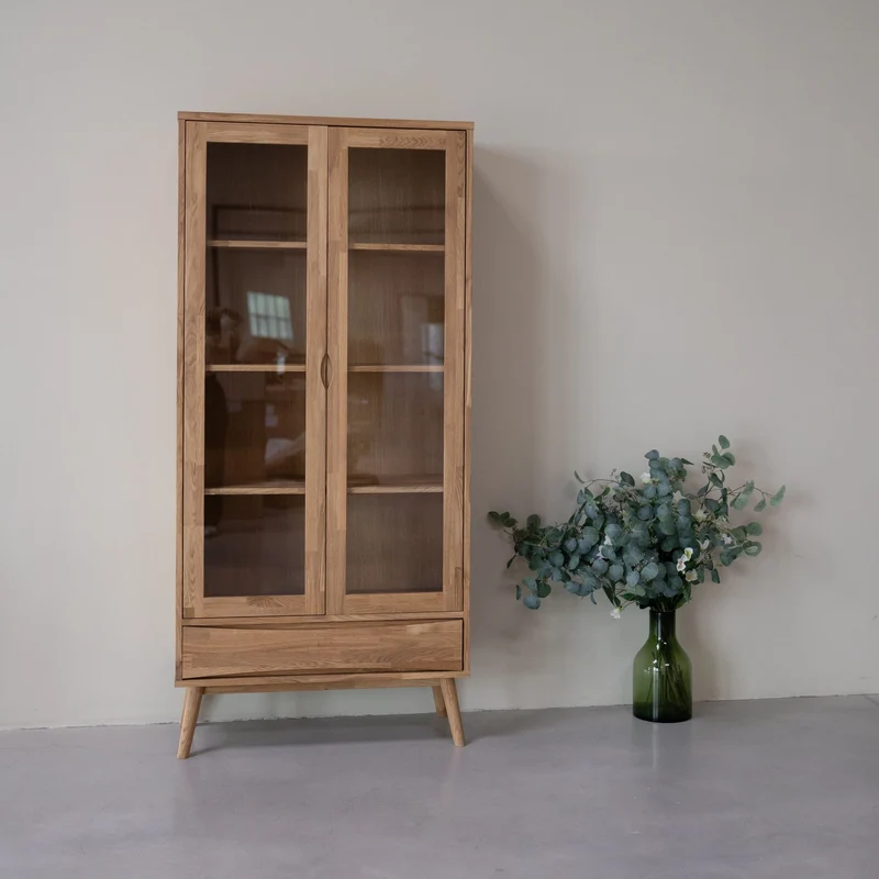 Vitrina de madera de roble MALMO | NordicStory