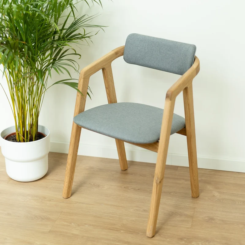 Pack de 2 o 4 Sillas de comedor madera maciza roble tapizadas Soho | NordicStory