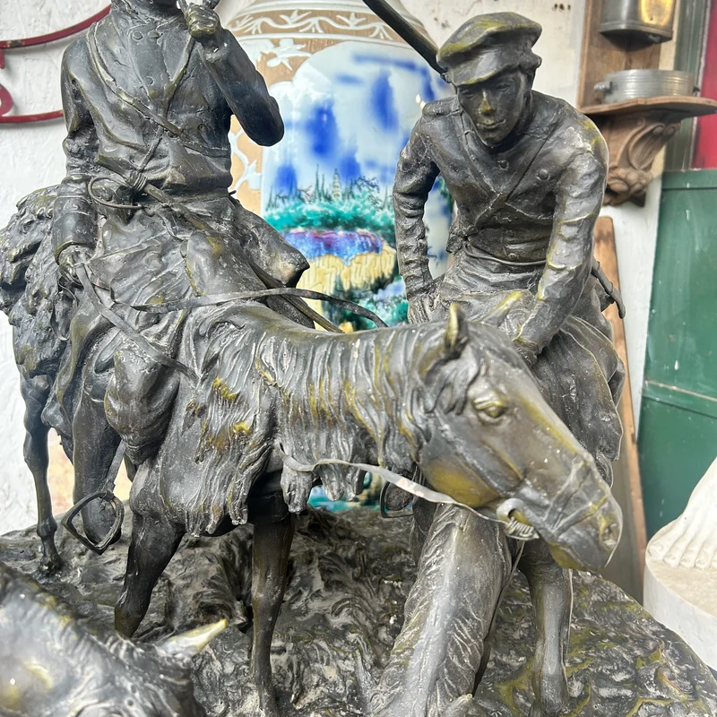 Escultura de bronce 'Grupo de militares cosacos' firmada por Evgeny Alexandrovich Lanceray (1848-1886)