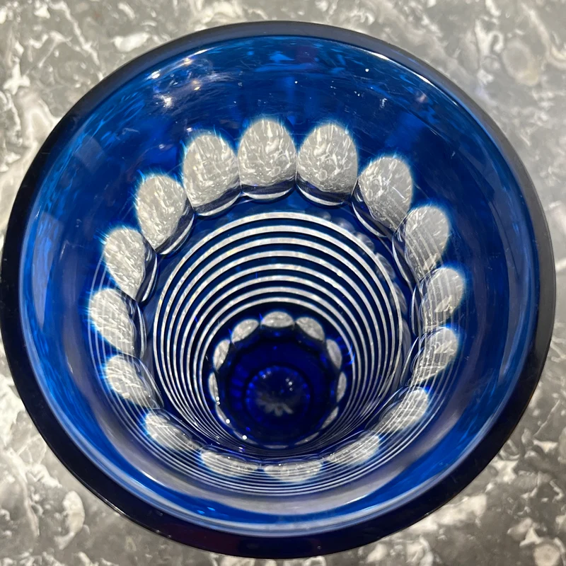 Florero de cristal belga Art Deco tallado azul cobalto Val Saint Lambert forma trompeta