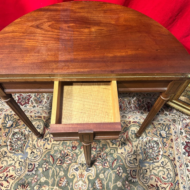 Mesa de juego pequeña de medio punto francesa estilo Luis XVI