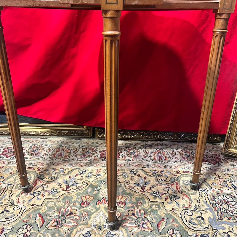 Mesa de juego pequeña de medio punto francesa estilo Luis XVI