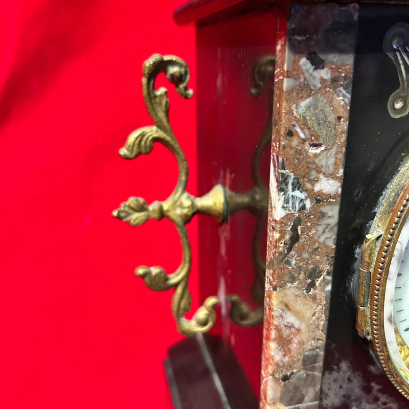 Reloj bronce y mármol de sobremesa con cazador estilo Napoleón III s.XIX