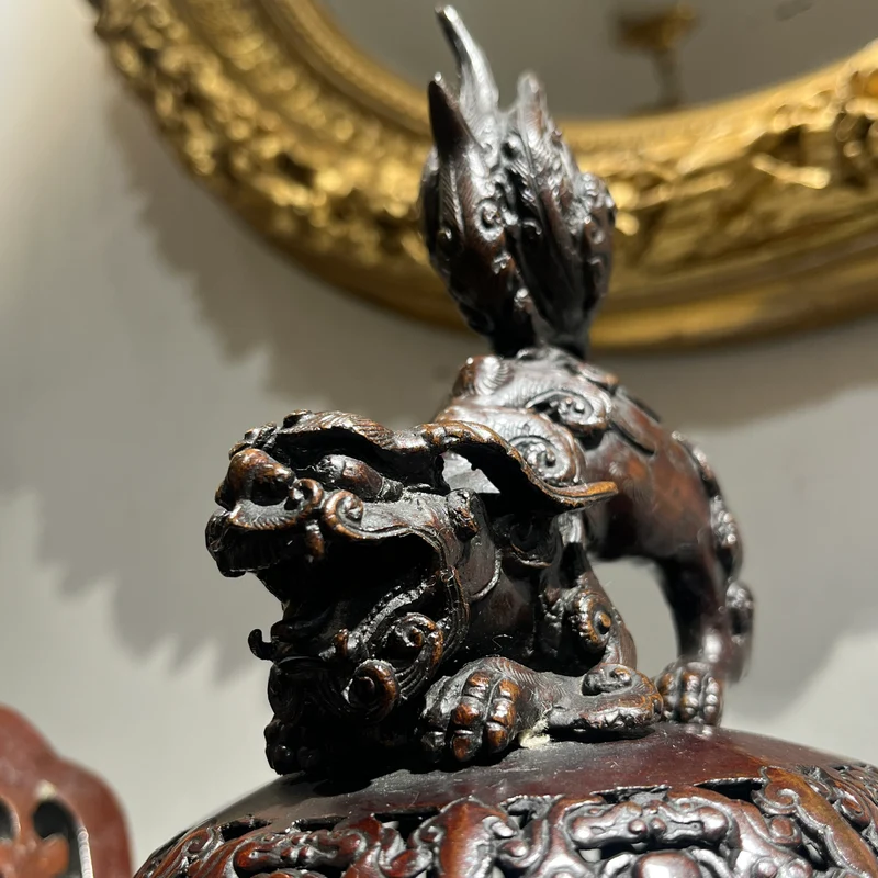Quemador de incienso en bronce patinado con perro de Fo periodo Meiji Japón s.XIX
