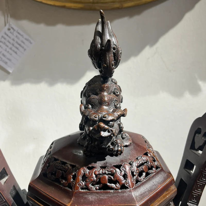 Quemador de incienso en bronce patinado con perro de Fo periodo Meiji Japón s.XIX