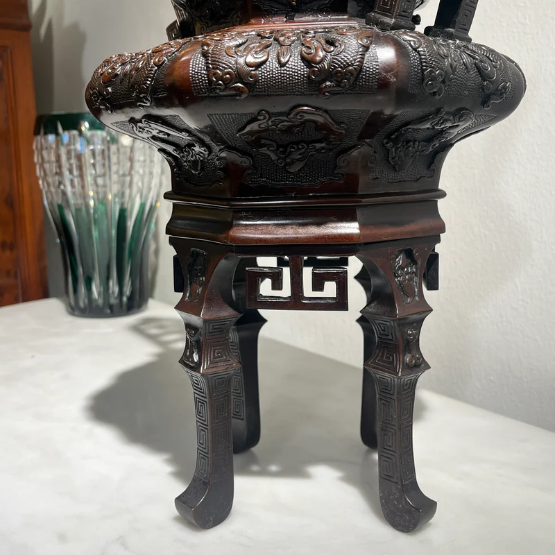 Quemador de incienso en bronce patinado con perro de Fo periodo Meiji Japón s.XIX