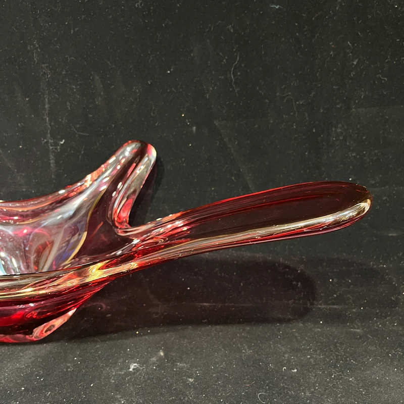 Centro de mesa de cristal belga Val Saint Lambert rojo rubí diseñado por René Delvenne