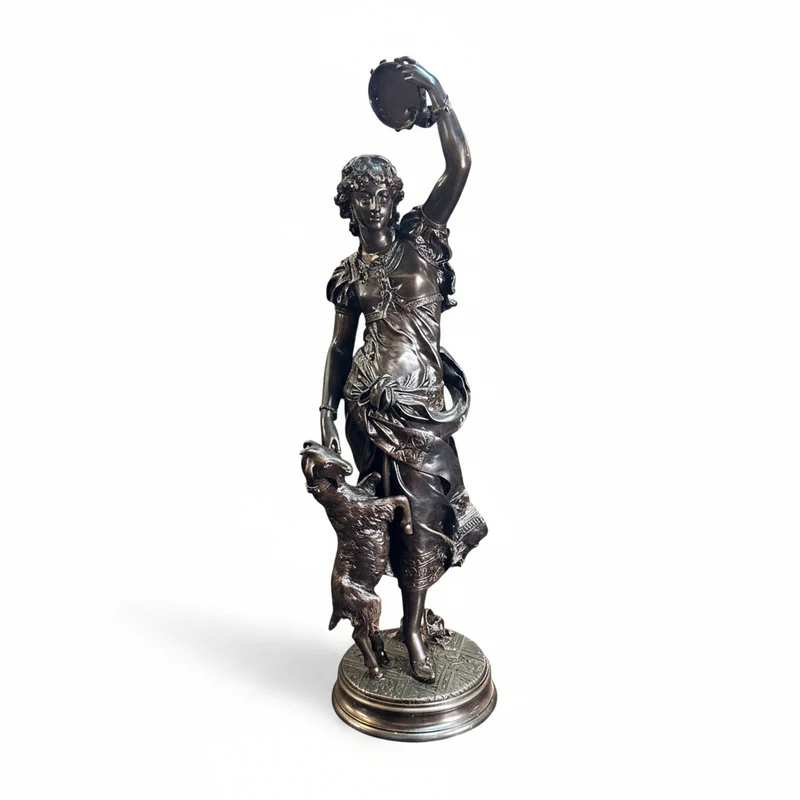 Escultura en bronce 'Gitana' de Jean-Baptiste Germain (1841-1910)
