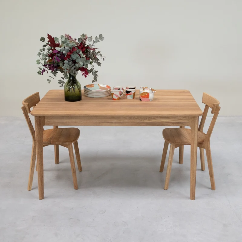 Pack de 2 o 4 sillas de comedor en madera maciza de roble VICTORIA | NordicStory