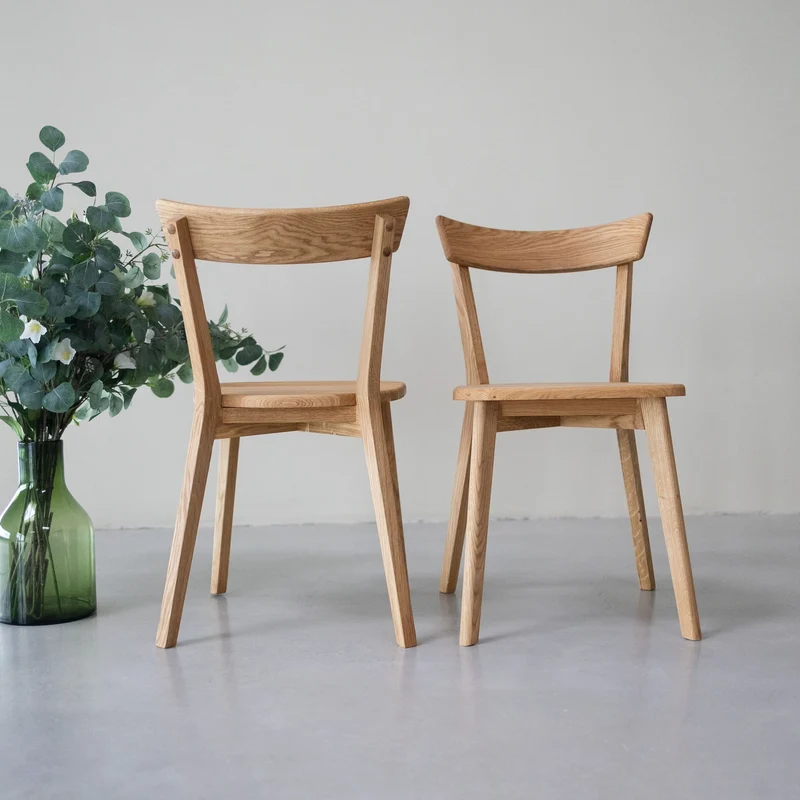 Pack de 2 o 4 sillas de comedor en madera maciza de roble VICTORIA | NordicStory
