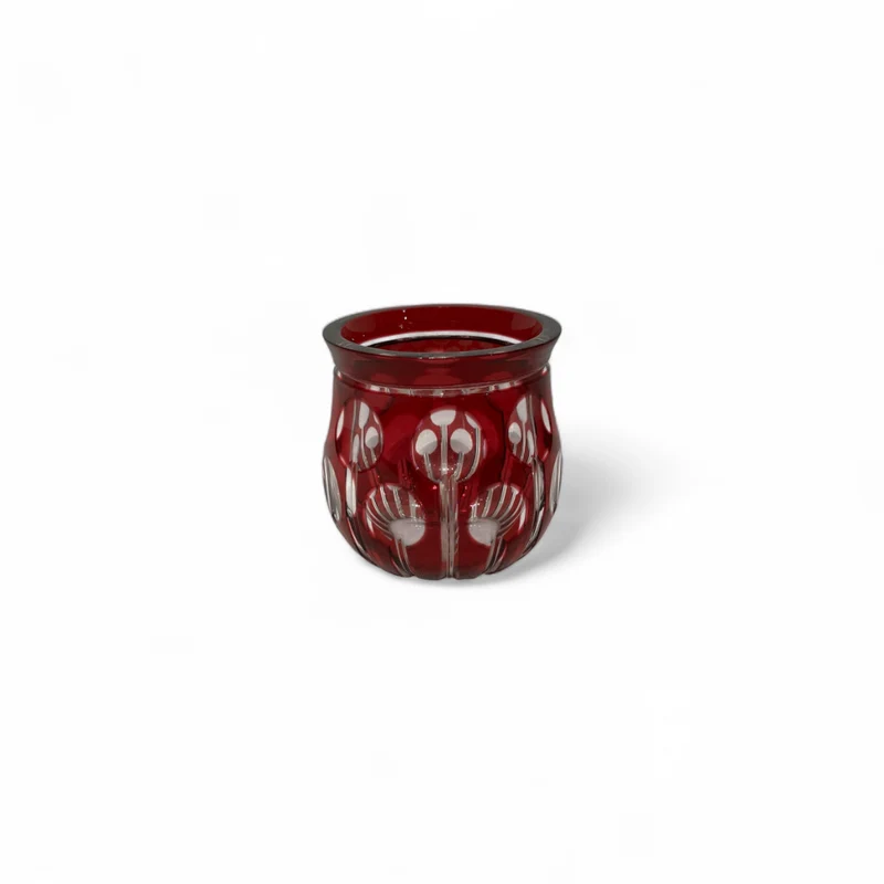 Jarrón de cristal tallado elementos geométricos y orgánicos estilizados rojos Art Deco